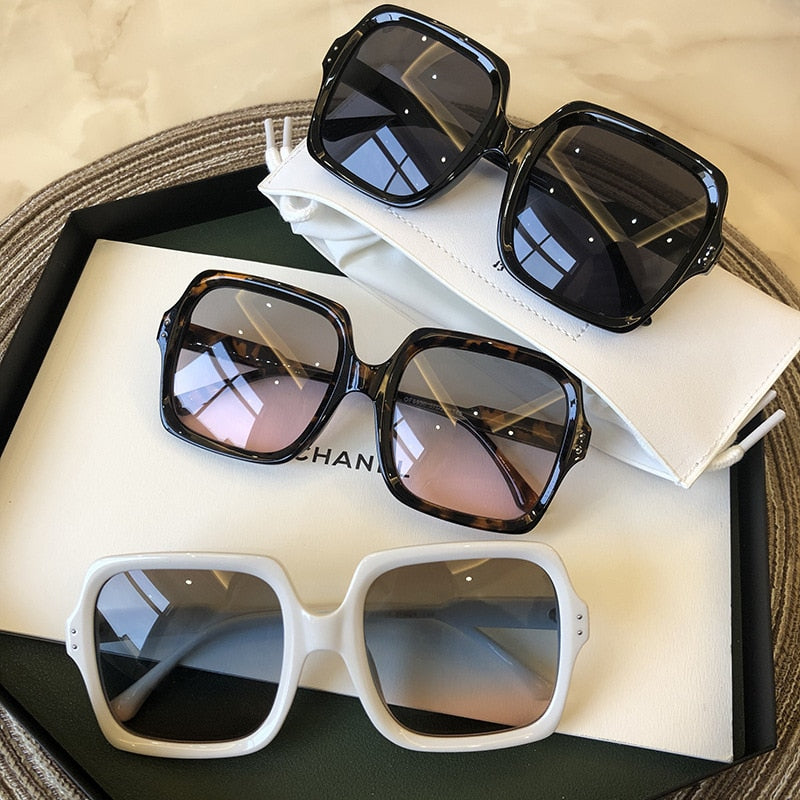 Óculos Feminino de Luxo Oversize